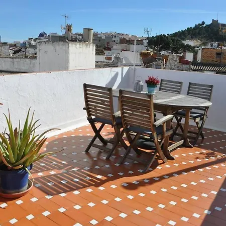 Quirky Townhouse With A Seaview Roof Terrace *