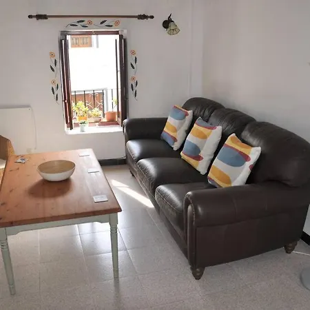 Quirky Townhouse With A Seaview Roof Terrace Holiday home